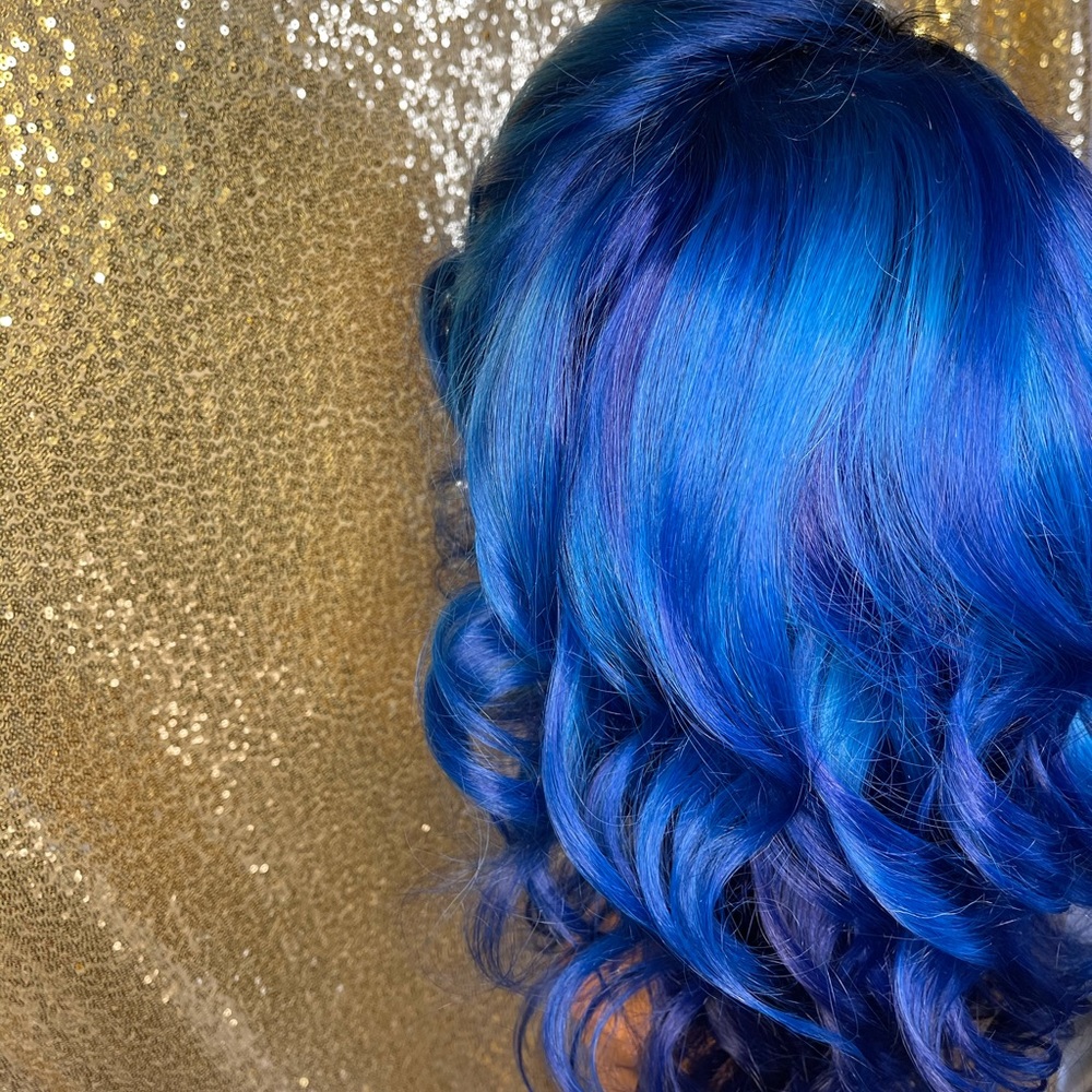 Lace front wig - Picture 10 of 12